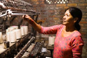 Jijivisha Nepal Sustainable Clothing Hand Weaving Women